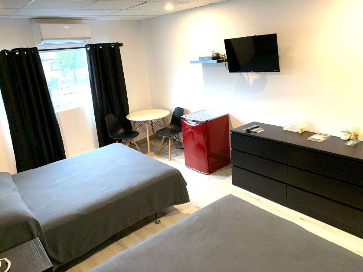 Hotel St-Alexis Saint-Raymond エクステリア 写真