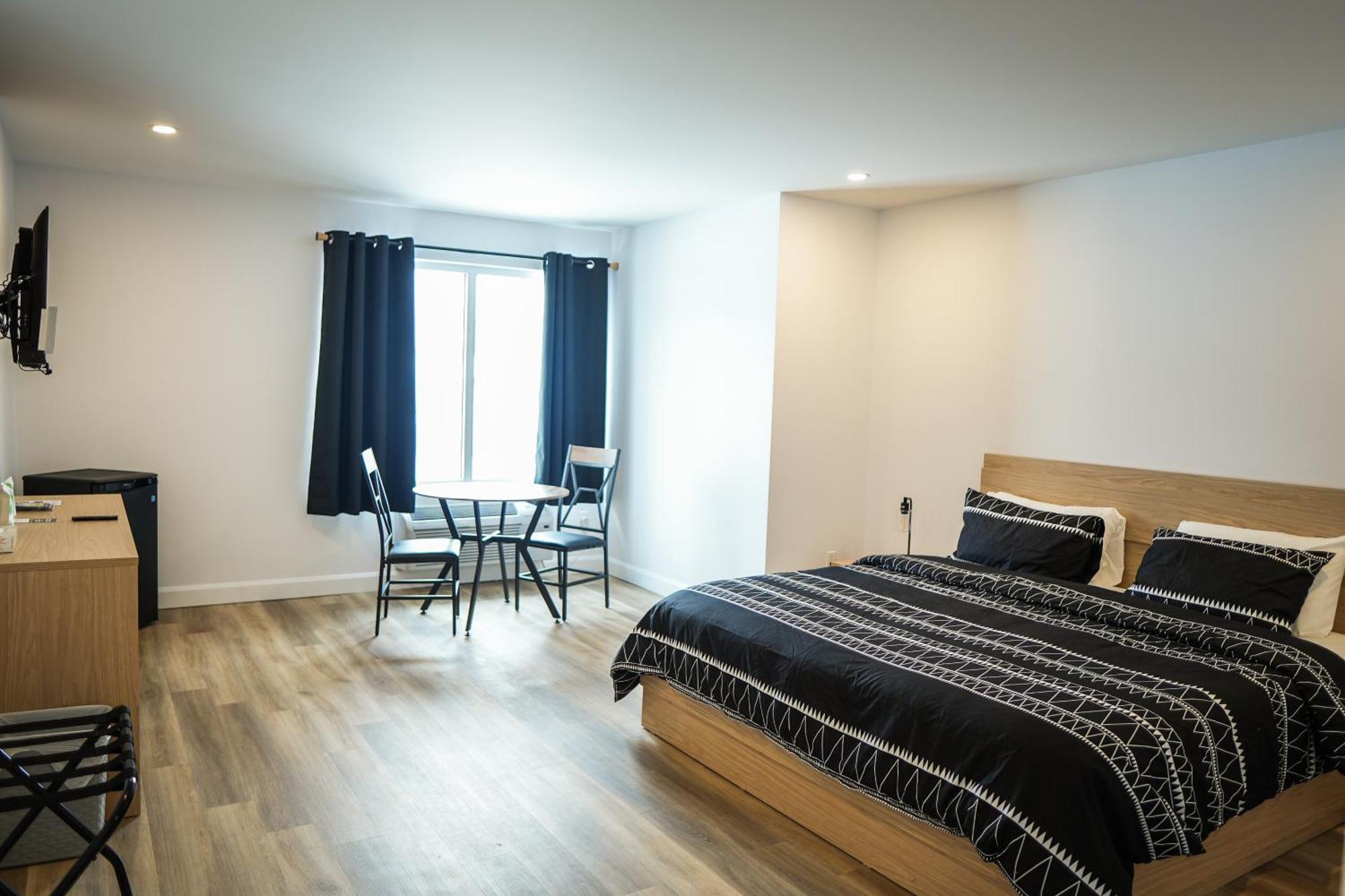 Hotel St-Alexis Saint-Raymond エクステリア 写真