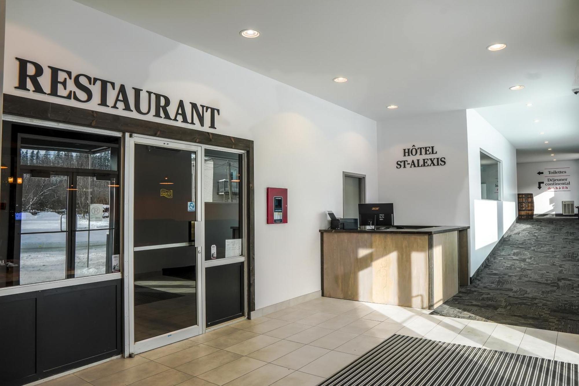 Hotel St-Alexis Saint-Raymond エクステリア 写真